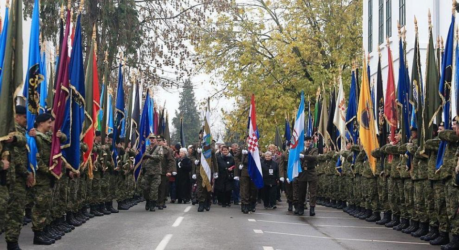 Why (when) artists choose to be status-invisible: An unrecognized phenomenon of the contemporary Europe by Marisstella Octek (SL Čižmešija)